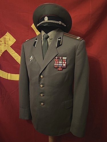 Soviet Signals / Radiocommunications lieutenant colonel daily uniform M1969